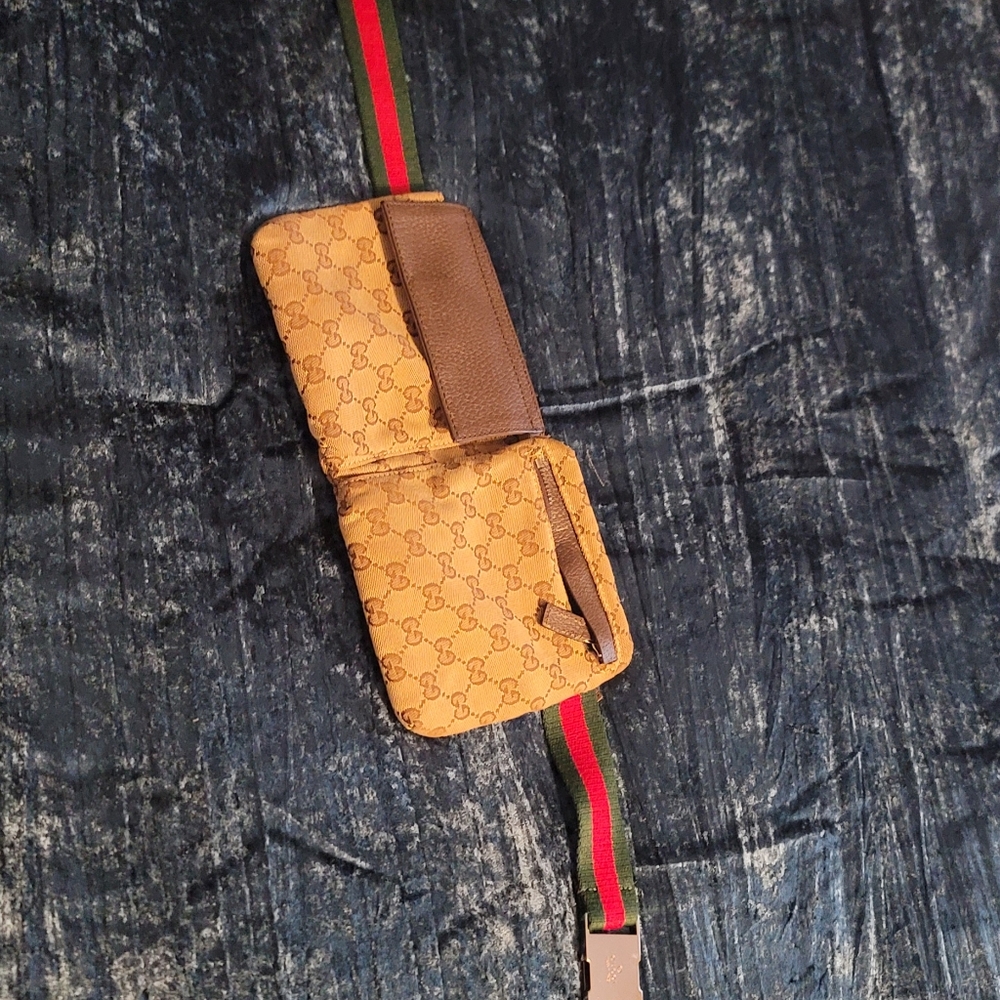 Gucci Web Monogram GG Belt Bag Fanny Pack Waist